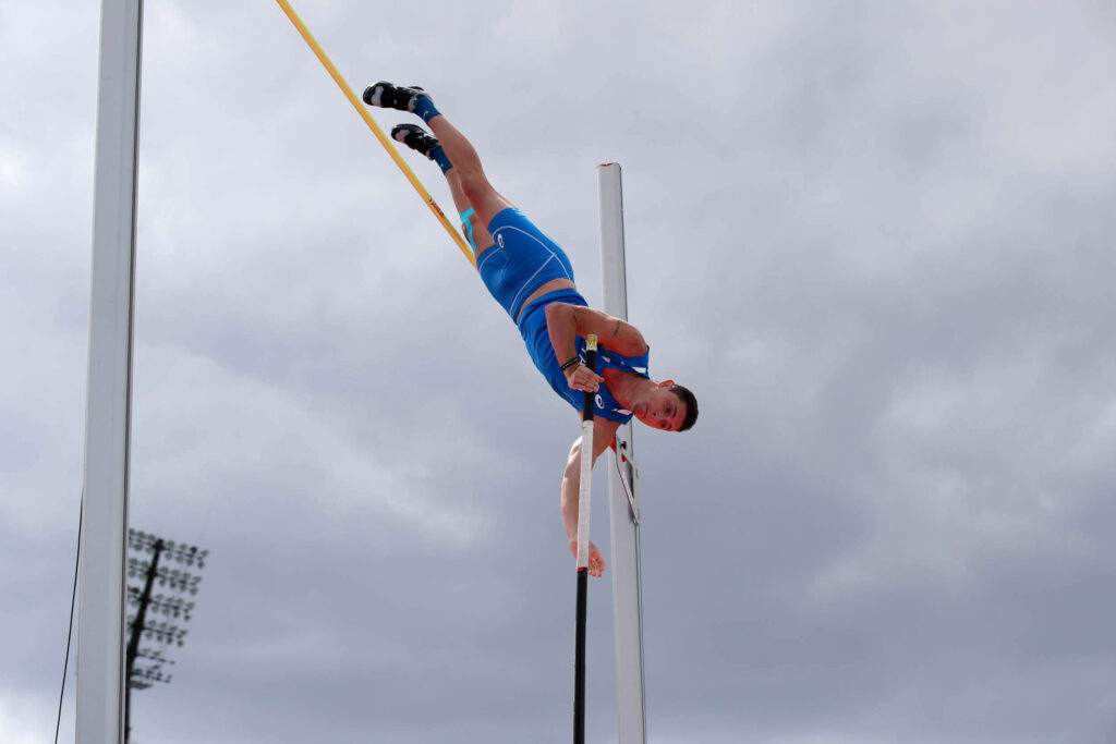 NUOVO PB PER GINO COLELLA NEL SALTO CON L’ASTA